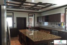 ミル バンコク  タイ