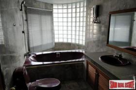 Penthouse Bangkok Eladó Thaiföld