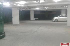 مسطحة تشون بوري تايلاند