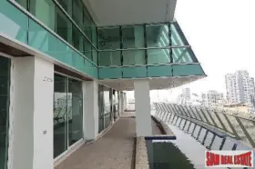 セミデタッチ / テラスハウス 販売 で バンコク-クローントゥーイ地区, タイ