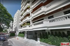 Дом для продажи в Бангкок-Кхлонг Тойский район, Таиланд