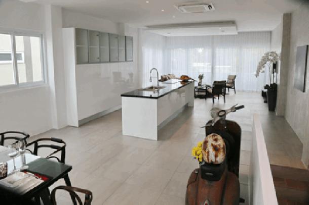 Вилла Чонбури Продажа Таиланд