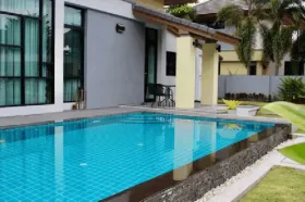 别墅 出租 于 春武里府, 泰国