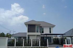 Ev Satılık 'de Chon Buri, Tayland Ev Satılık 'de Chon Buri, Tayland