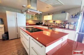 Plat Chon Buri Te Koop Thailand