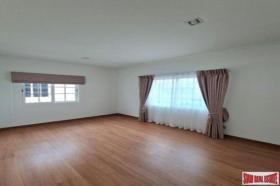 فيلا بانكوك  تايلاند