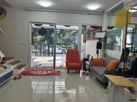Villa for sale in Bangkok-Khlong Toei District, Thailand