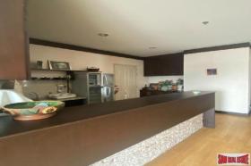 フラット バンコク  タイ