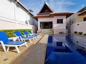 Villa Til salgs i Phuket, Thailand Villa Til salgs i Phuket, Thailand