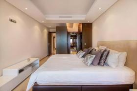 フラット エステポナ  スペイン