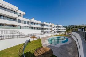 Apartment Zu verkaufen in Estepona, Spanien