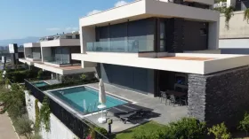 Haus zu verkaufen in Adalia-Üçgen Mahallesi, Türkei