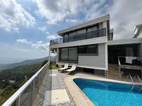 Haus zu verkaufen in Adalia-Üçgen Mahallesi, Türkei