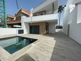 Huis te koop in Villamartín, Spanje