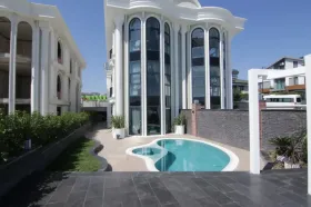 Casa à venda em Ekinoba Sitesi-Mimaroba Mahallesi, Turquia
