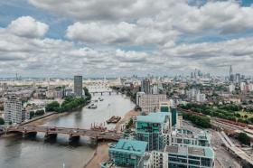 Apartamento à venda em Nine Elms-West Swindon, Reino Unido