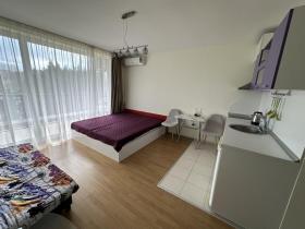 Plat Слънчев бряг te koop Bulgarije