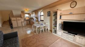 Apartamento dúplex Порой En venta Bulgaria Apartamento dúplex Порой En venta Bulgaria