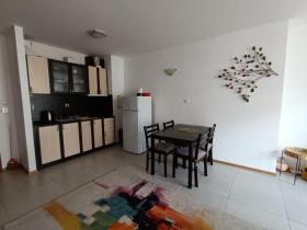 フラット 晴れた海辺 販売中 ブルガリア