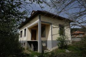 House For Sale in Podvis, Bulgaria