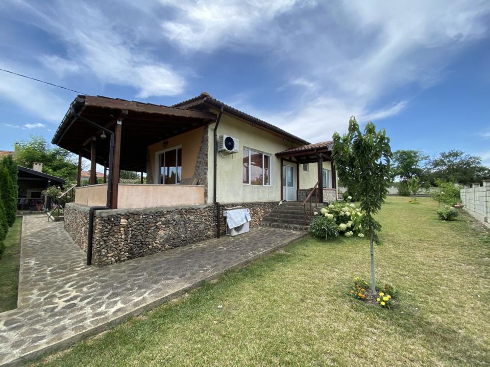 Vivienda unifamiliar En venta en Slaveevo-Dobrich, Bulgaria Vivienda unifamiliar En venta en Slaveevo-Dobrich, Bulgaria