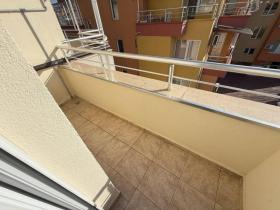 Apartman s terasom Pomorje Na prodaju Bugarska