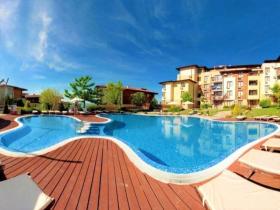 Lapos Eladó a oldalon. Sveti Vlas-Burgas, Bulgária Lapos Eladó a oldalon. Sveti Vlas-Burgas, Bulgária