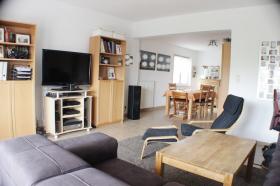 Das Wohn- Esszimmer - Διαμερίσματα Προς ενοικίαση στο Niederdorfelden, Γερμανία