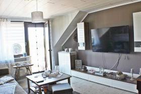 Das Wohnzimmer mit Balkon - Daire Satılık 'de Windecken-Eichen, Almanya