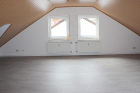 Das Wohnzimmer - 扁平 出租 于 阿尔滕施塔特-Waldsiedlung, 德国