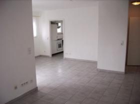 Essbereich im Wohnzimmer - Leiligheter Til leie i Dårlig Vilbel, Tyskland