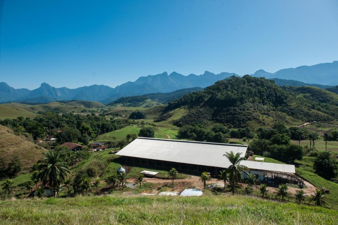 Viehwirtschaft Cachoeiras de Macacu zu kaufen Brasilien | Stallungen Brasilien zu verkaufen