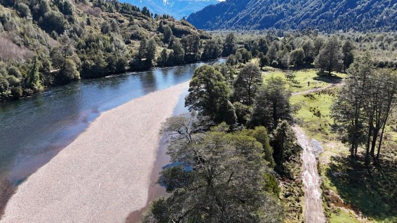 Aysén Grundstück mit Fluss