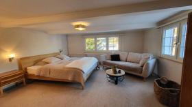 Schlafzimmer 1 - Enebolig til salgs i Wildhaus-Alt St. Johann, Sveits Schlafzimmer 1 - Enebolig til salgs i Wildhaus-Alt St. Johann, Sveits