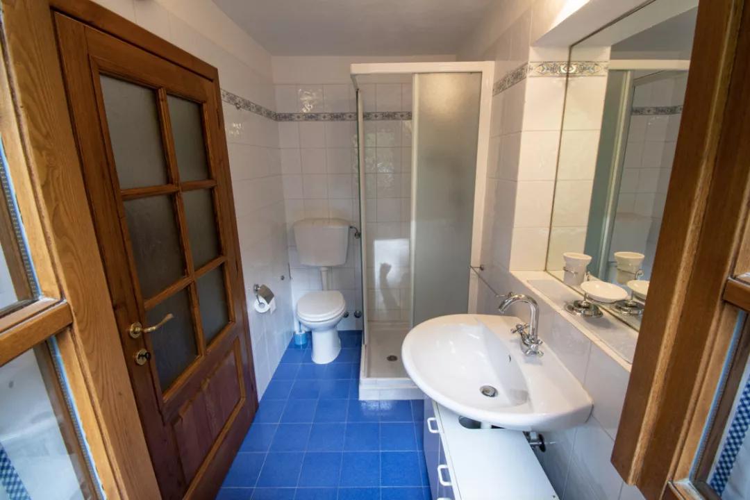 بنسيون / فندق غارني Montevarchi  ايطاليا | Italien Toskana Kaufe Immobilie in Montevarchi Badezimmer