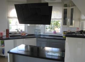 别墅 / 豪华物业 拉布  克罗地亚 | Küche Villa