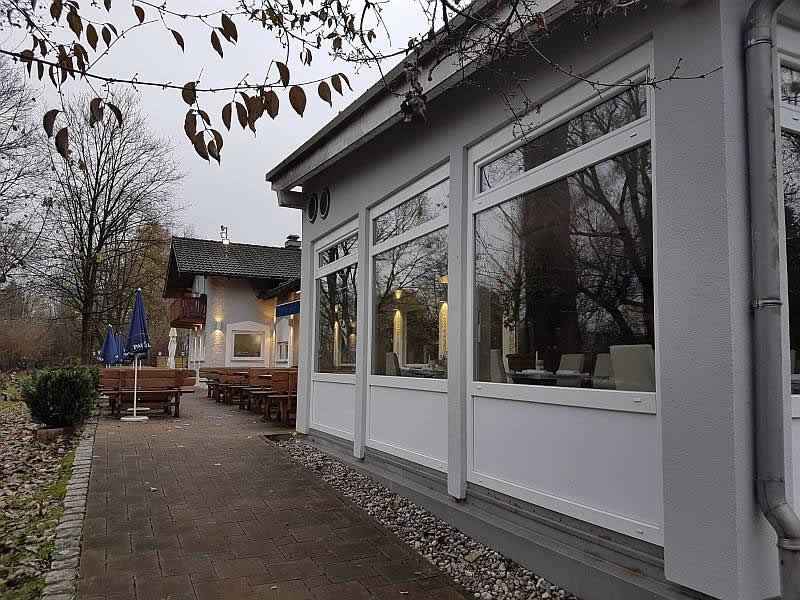 Vendéglátás, Bar Schwaig Eladó Németország | Haus mit Biergarten