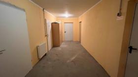 Vida asistida Dreilützow Venta Alemania | seitlicher Kellerflur