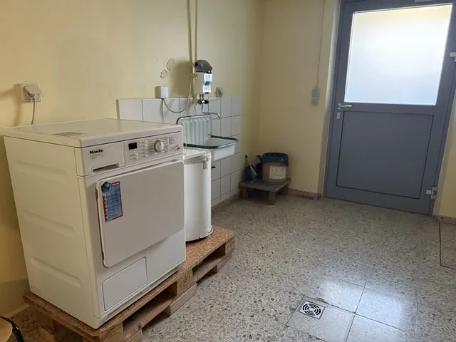 扁平 纳滕巴赫  奥地利