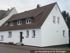 İki aile evi Hacizler 'de Straubenhardt, Almanya
