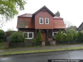 1 - Önálló ház Elárverezések a  oldalon. Wathlingen, Németország