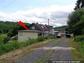 moradia geminada 
 Neustadt (Wied) Leilão / Foreclosure Alemanha | 2