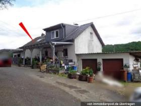 moradia geminada 
 Neustadt (Wied) Leilão / Foreclosure Alemanha | 3