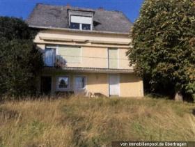 二世帯住宅 エメルスハウゼン 競売 ドイツ | 2