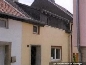 Semi-detached house Foreclosure Auction in Bad Münster am Stein-Ebernburg, Germany