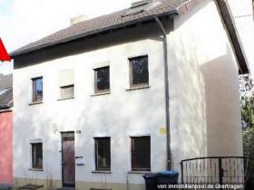 Odvojena kuća Ovršna dražba u Völklingen-Regionalna veza Saarbrücken, Njemačka