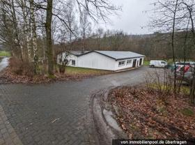 Csarnok Végrehajtási árverés a  oldalon. Streithausen, Németország
