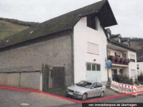 Living & Firm, business-house Foreclosure Auction in Klüsserath, Germany
