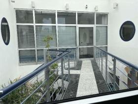 Office / Practice Essen Kiadó Németország